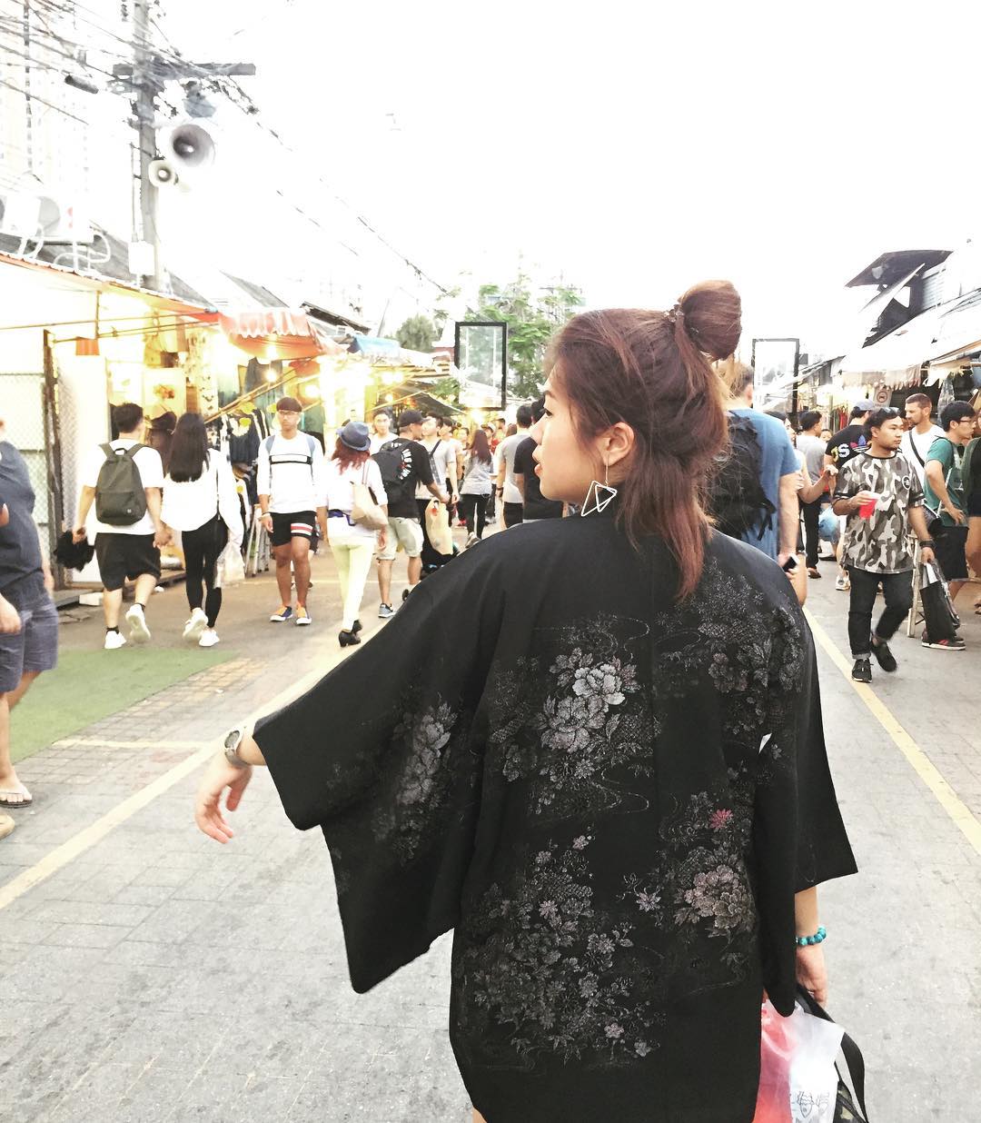 Customer wearing Sumo Vintage